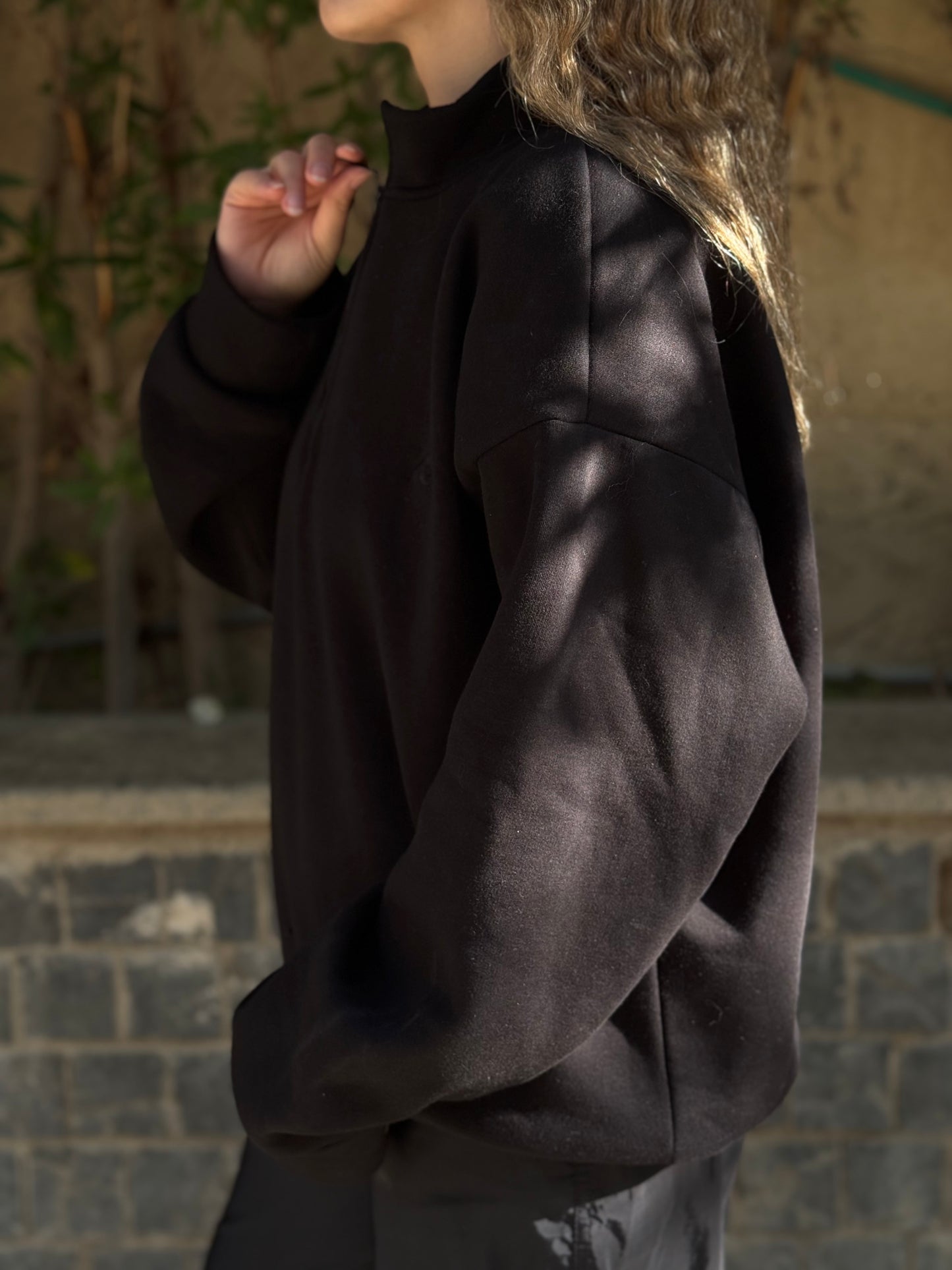 Black Quarter Zipper